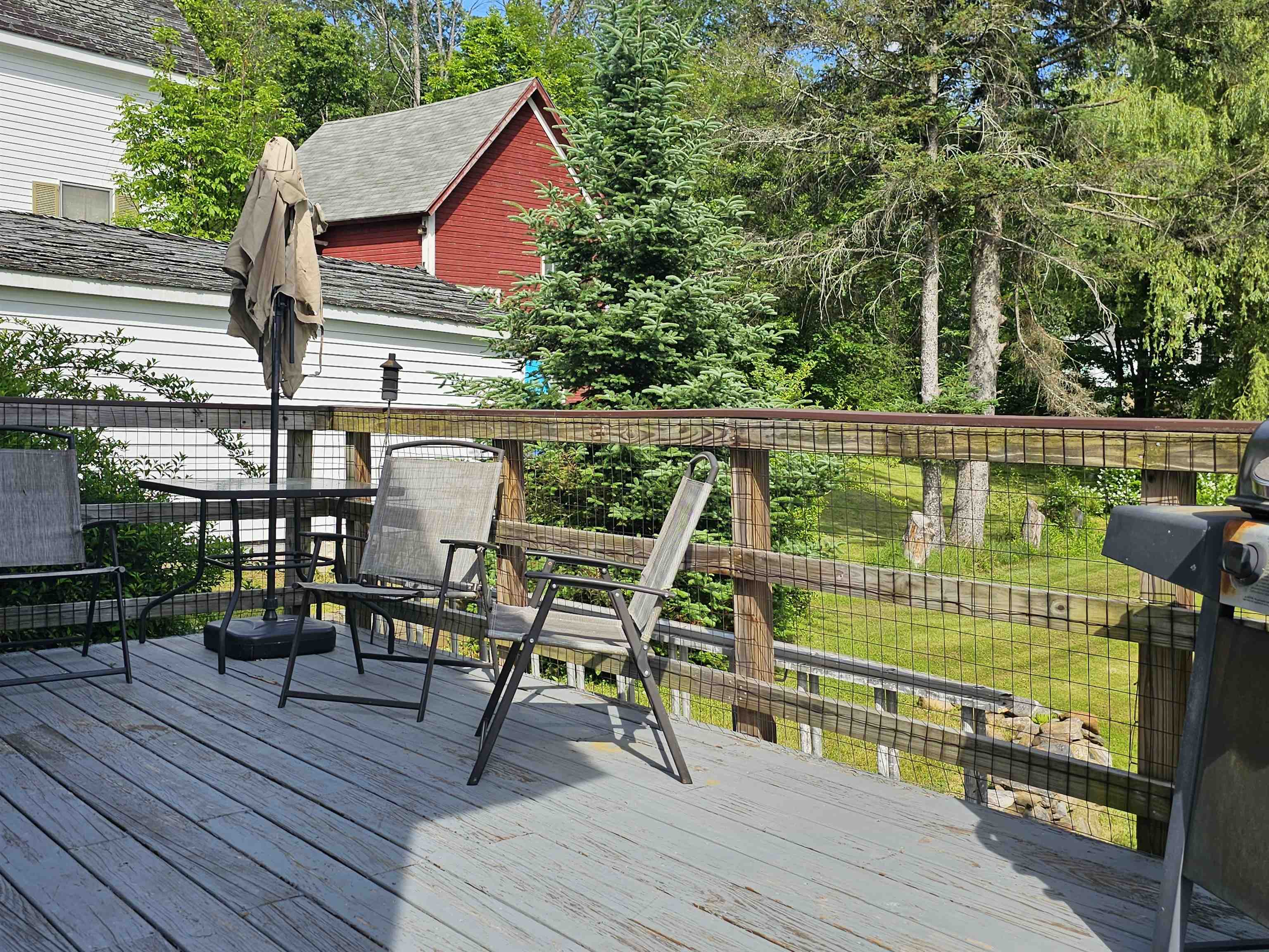 20 Spring Street Belmont, NH 03220 - Photo 6 of 27