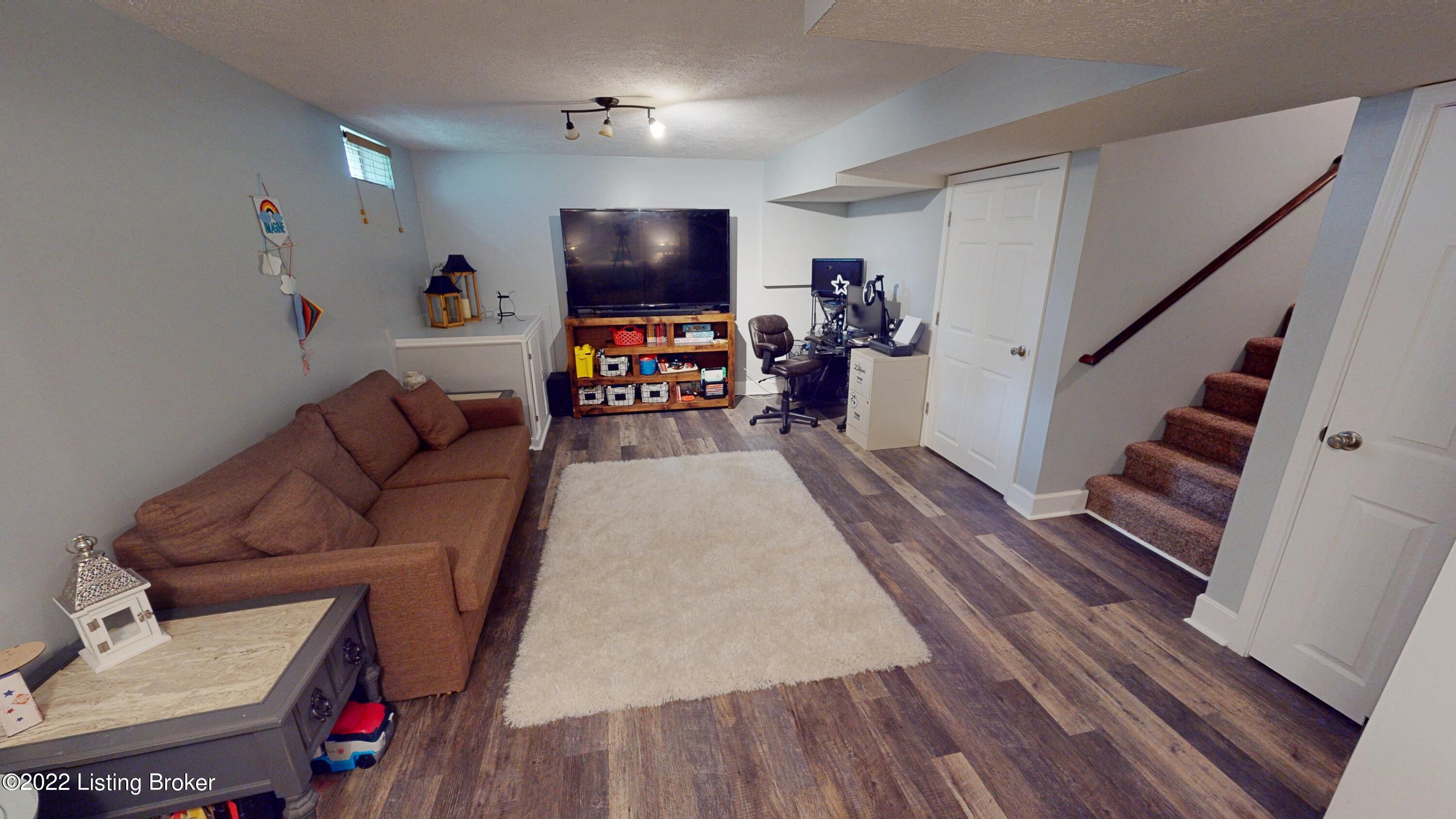 155 Portobello Road Radcliff, KY 40160 - Photo 41 of 46 155-Portobello-Rd-Radcliff-KY-40160-0709