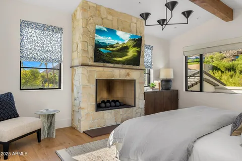 $13,999,999 | 6126 East Joshua Tree Lane, Paradise Valley, AZ 85253