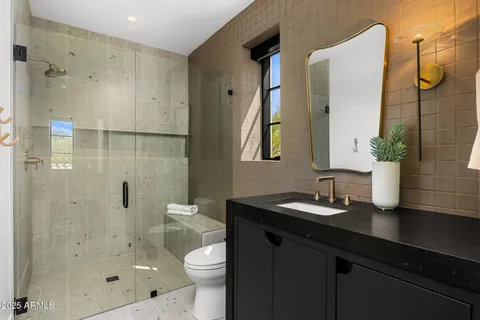 $13,999,999 | 6126 East Joshua Tree Lane, Paradise Valley, AZ 85253