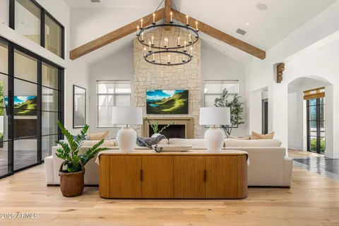 $13,999,999 | 6126 East Joshua Tree Lane, Paradise Valley, AZ 85253