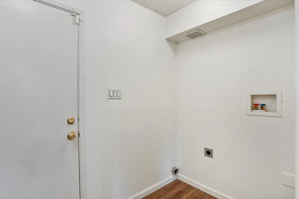 $560,000 | 6824 Will Rogers Drive, Fair Oaks, CA 95628