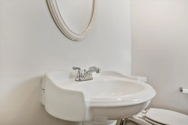 $560,000 | 6824 Will Rogers Drive, Fair Oaks, CA 95628