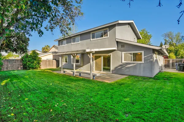 $560,000 | 6824 Will Rogers Drive, Fair Oaks, CA 95628