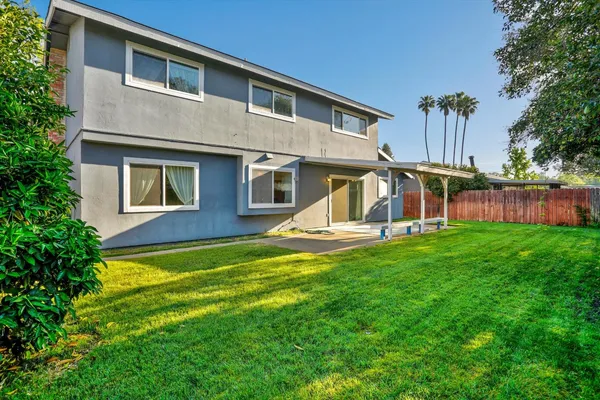 $560,000 | 6824 Will Rogers Drive, Fair Oaks, CA 95628
