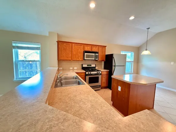 $2,300 | 23202 Prairie Lily Lane, Katy, TX 77494