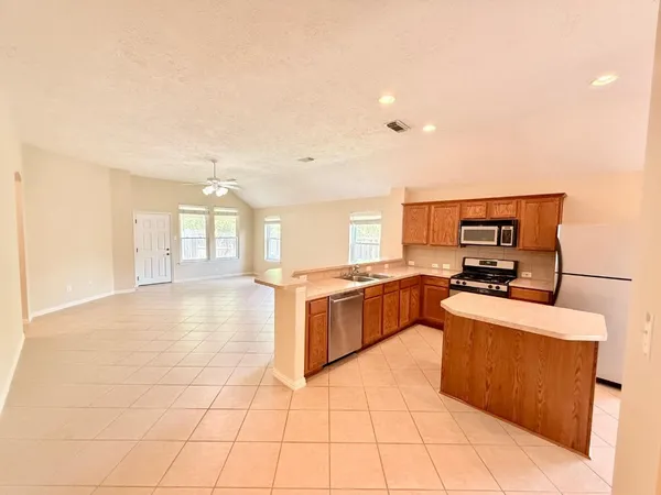 $2,300 | 23202 Prairie Lily Lane, Katy, TX 77494