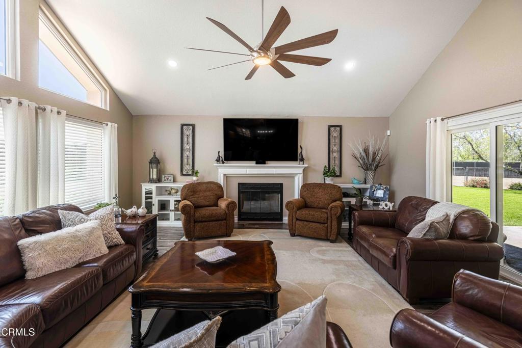 16030 Strebor Drive Bakersfield, CA 93314 - Photo 14 of 48 06