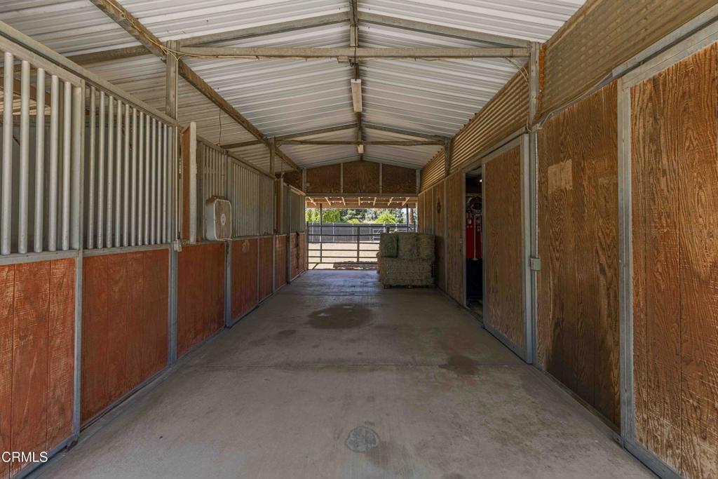 16030 Strebor Drive Bakersfield, CA 93314 - Photo 34 of 48 32