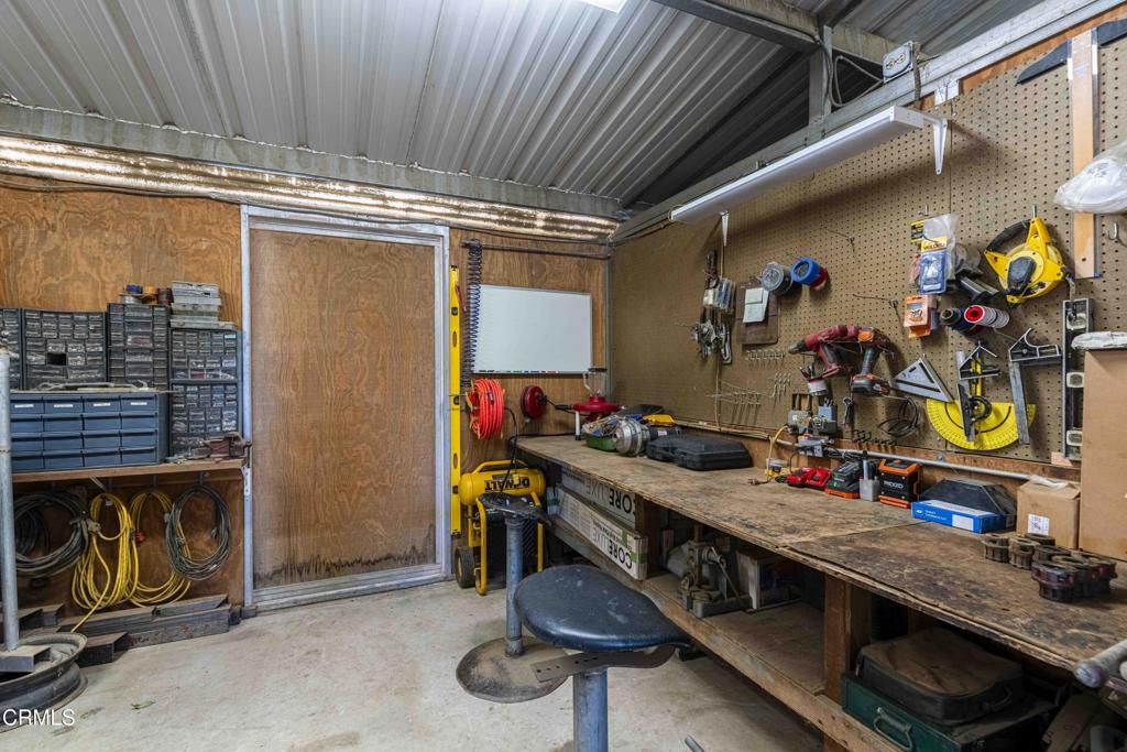 16030 Strebor Drive Bakersfield, CA 93314 - Photo 36 of 48 33