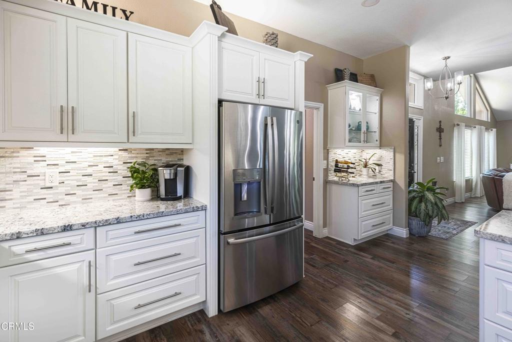 16030 Strebor Drive Bakersfield, CA 93314 - Photo 10 of 48 15