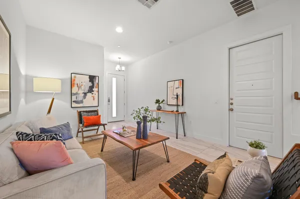 $368,000 | 8922 Manchaca Road, Unit 303, Austin, TX 78748