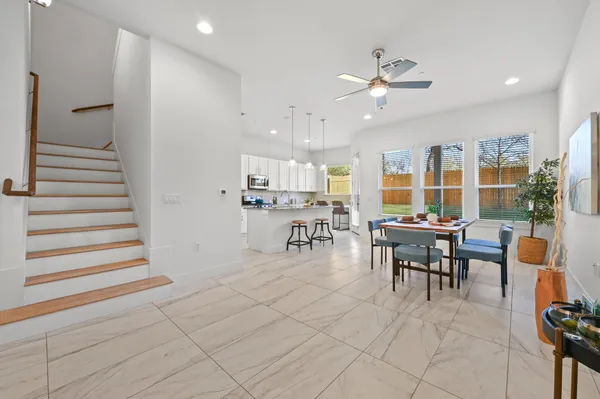 $368,000 | 8922 Manchaca Road, Unit 303, Austin, TX 78748