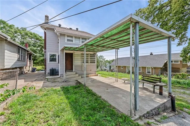 $169,000 | 512 Norton Avenue, Kansas City, MO 64124