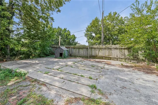 $169,000 | 512 Norton Avenue, Kansas City, MO 64124