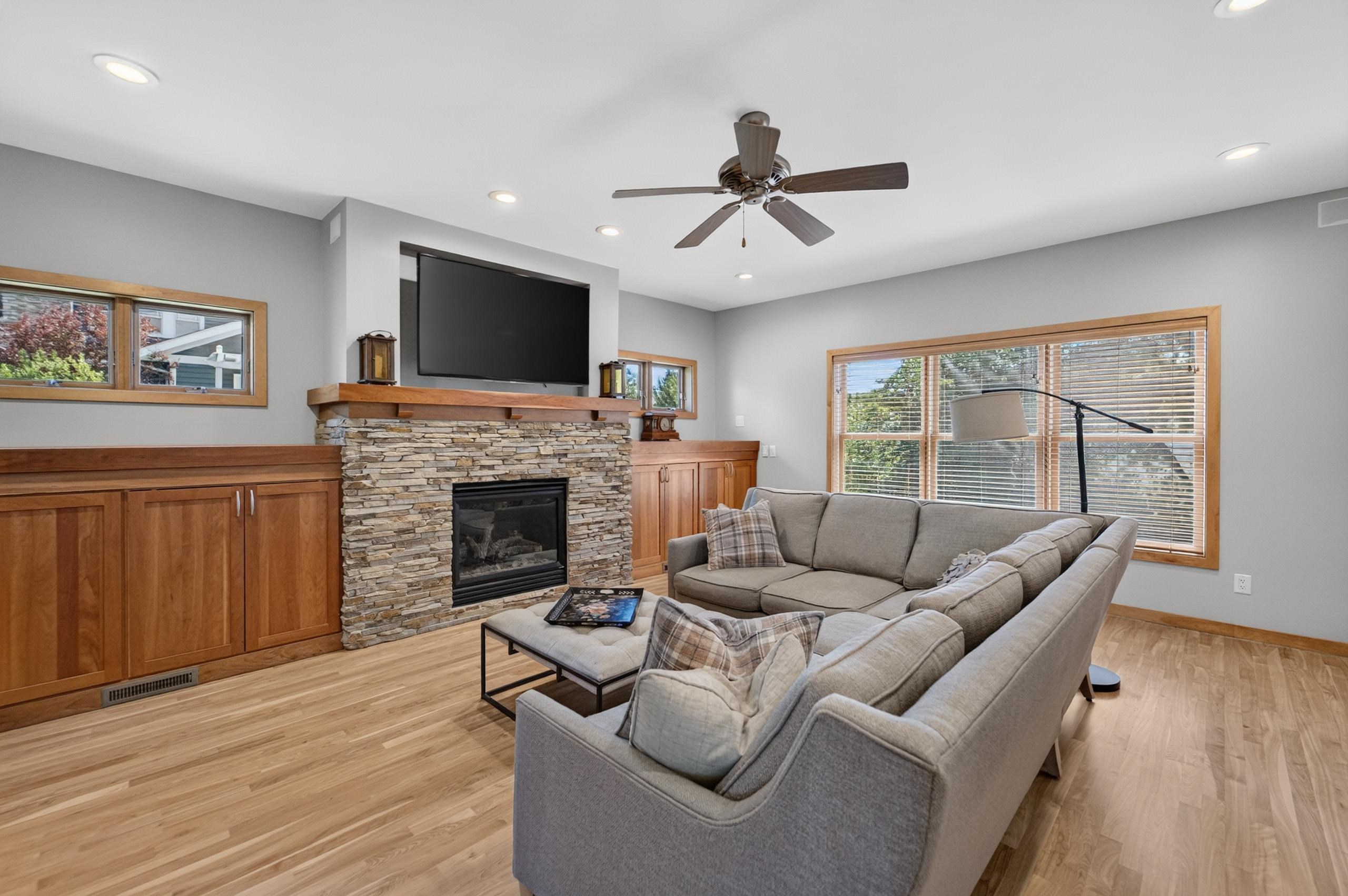6833 Phil Lewis Way Middleton, WI 53562 - Photo 15 of 69
