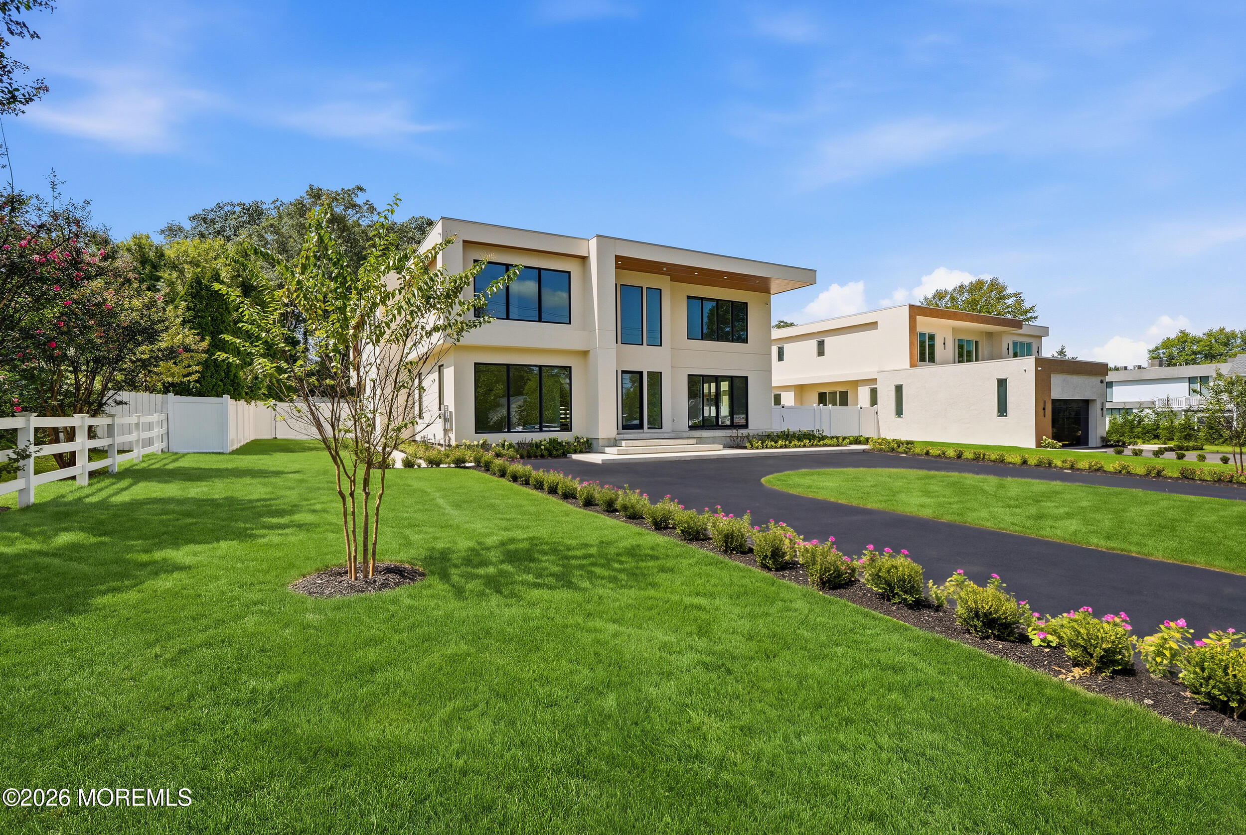 46 Whalepond Road Oakhurst, NJ 07755 - Photo 20 of 103 017