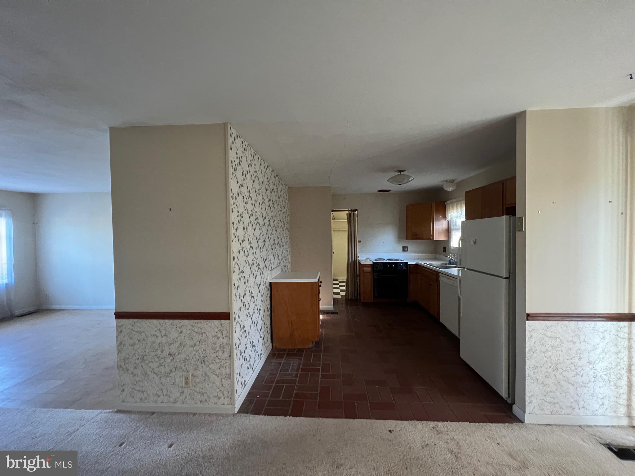 509 West Nettle Tree Road Sterling, VA 20164 - Photo 9 of 18