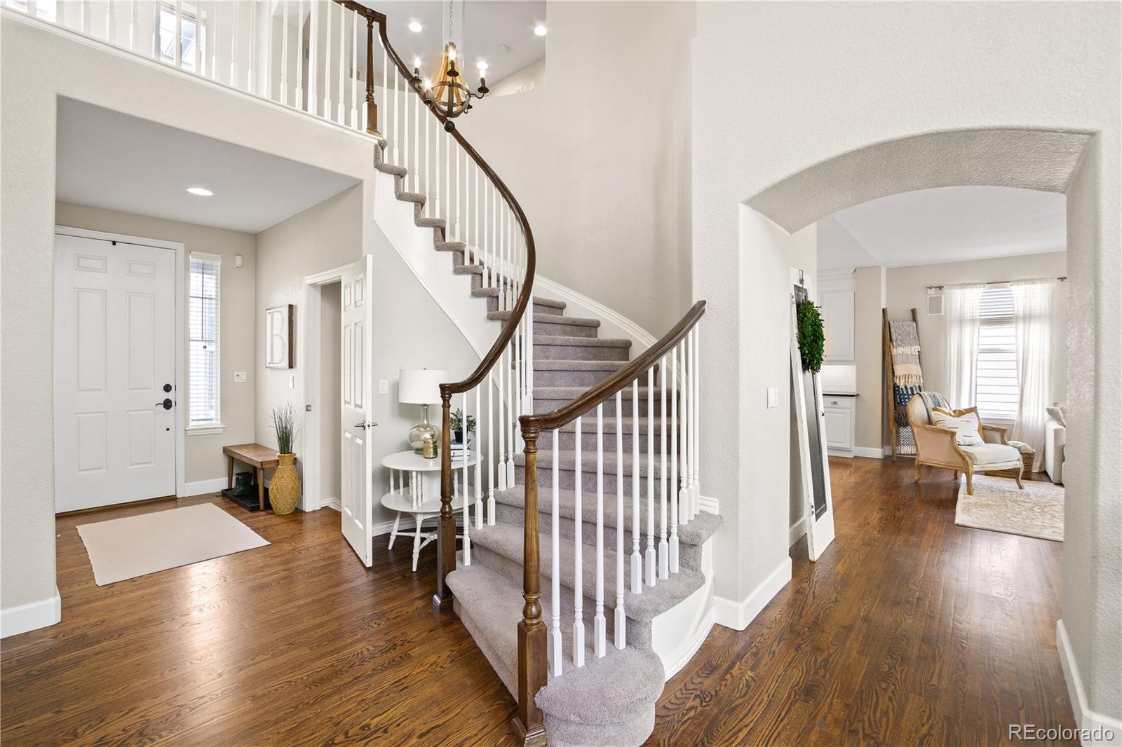 3255 Chandon Way Highlands Ranch, CO 80126 - Photo 5 of 40 Gallery Image 5
