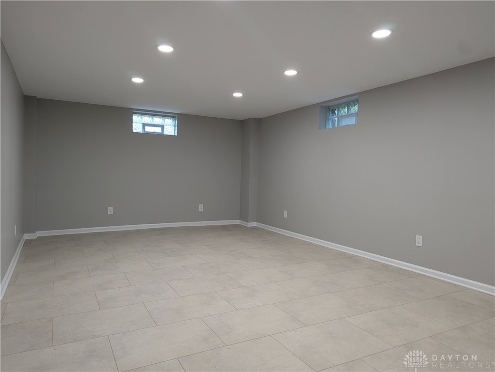 1811 Devon Drive Springfield, OH 45503 - Photo 24 of 33