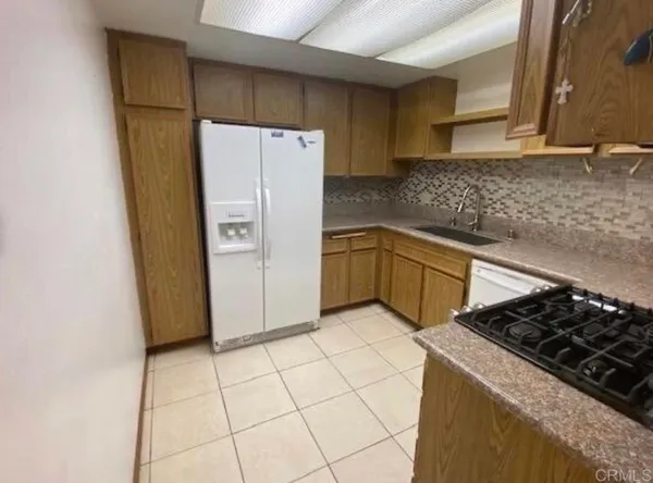 $3,499 | 9856 Shirley Gardens Drive, Unit 5, Santee, CA 92071