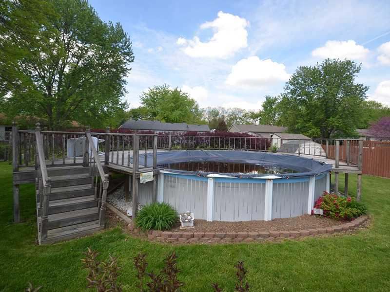 7908 Inverness Drive Indianapolis, IN 46237 - Photo 3 of 24 Gallery Image 3