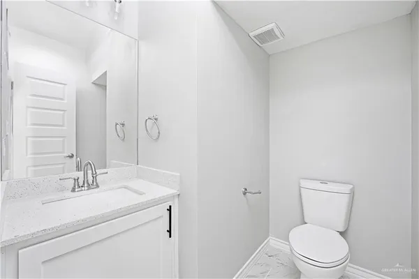 $1,400 | 2408 East San Andrea Street, Unit 4, Edinburg, TX 78542