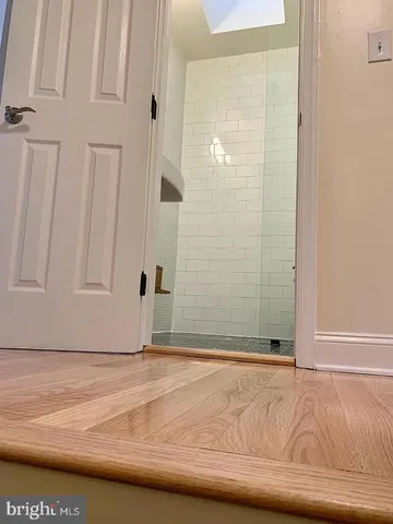 $2,375 | 1819 L Street Northeast, Washington, DC 20002