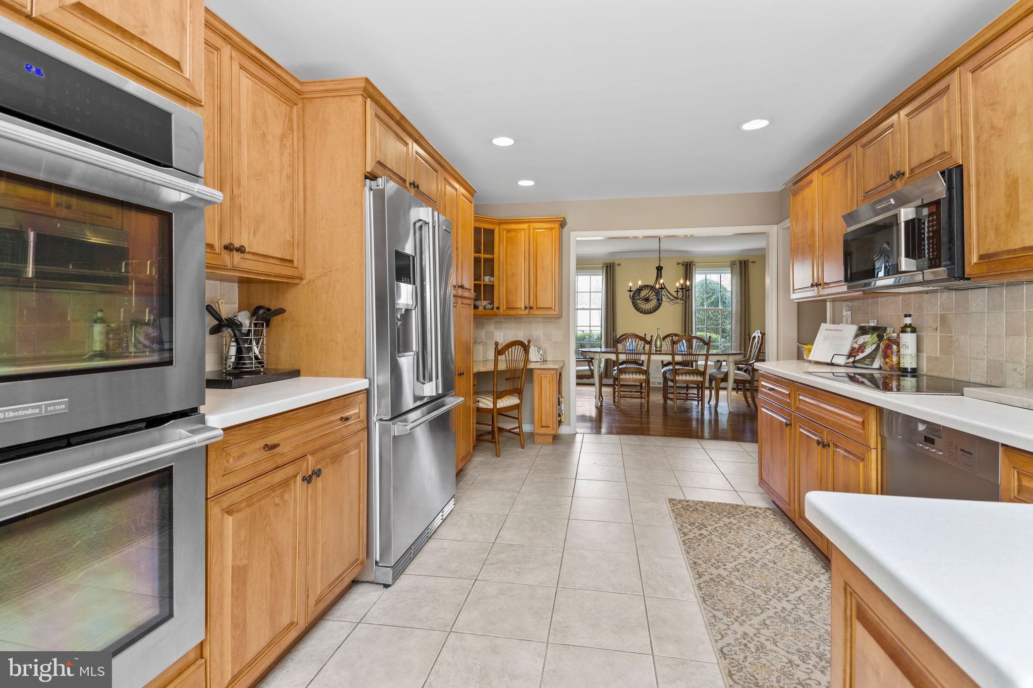 1425 Silo Road Yardley, PA 19067 - Photo 16 of 55 Entertaining Flow