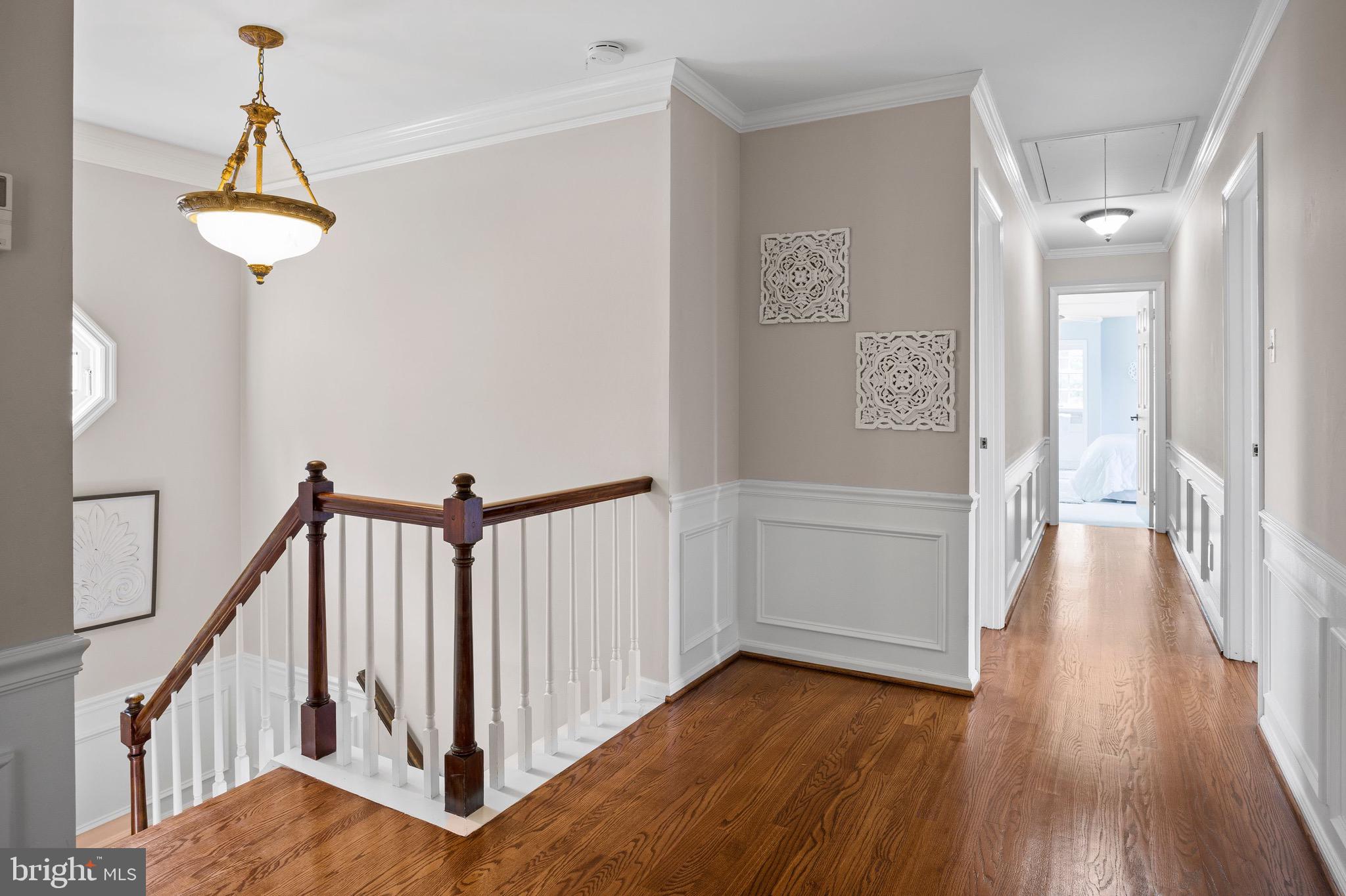 1425 Silo Road Yardley, PA 19067 - Photo 23 of 55 Hardwood Hallway