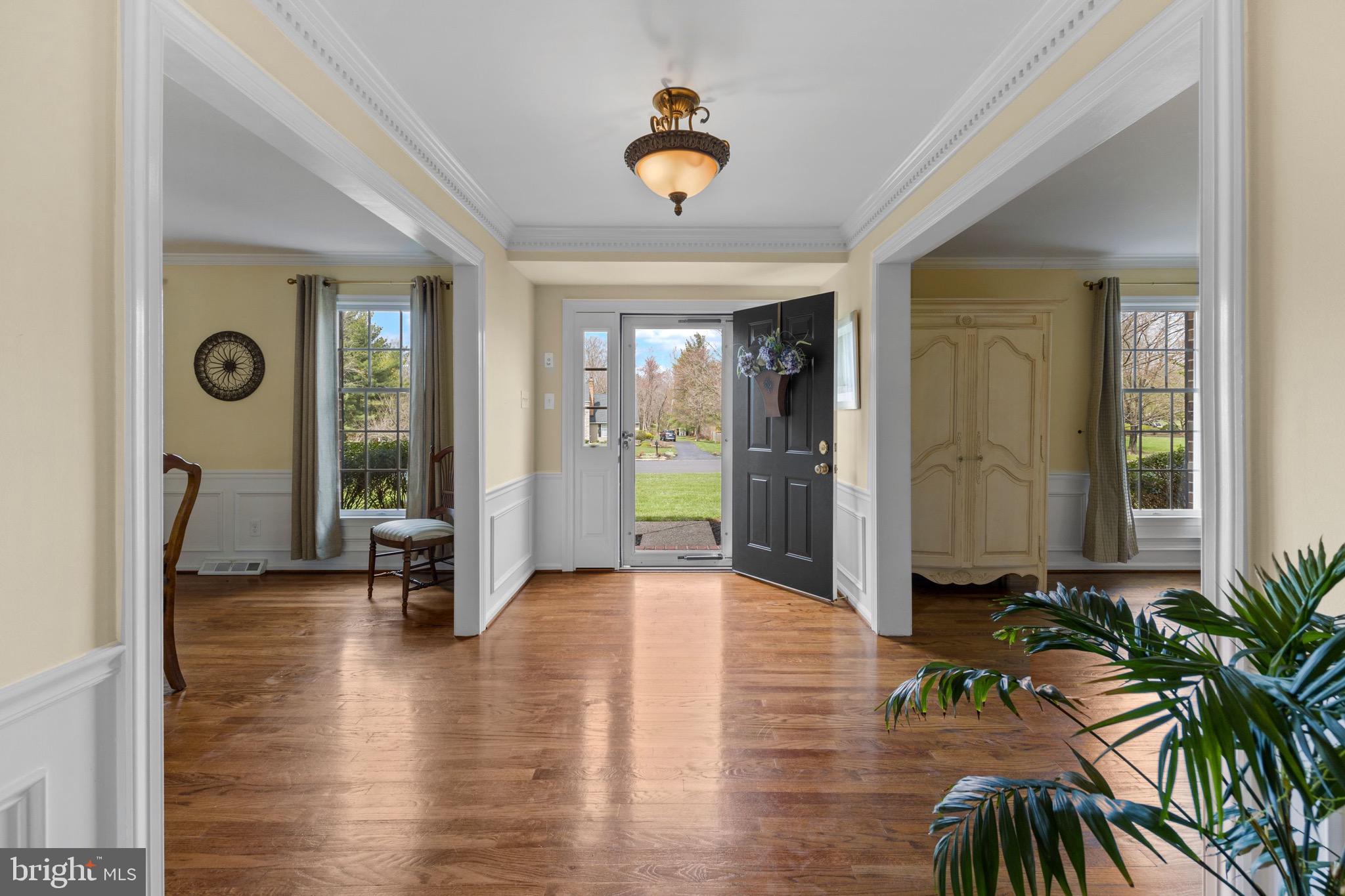 1425 Silo Road Yardley, PA 19067 - Photo 8 of 55 Hardwood Entry