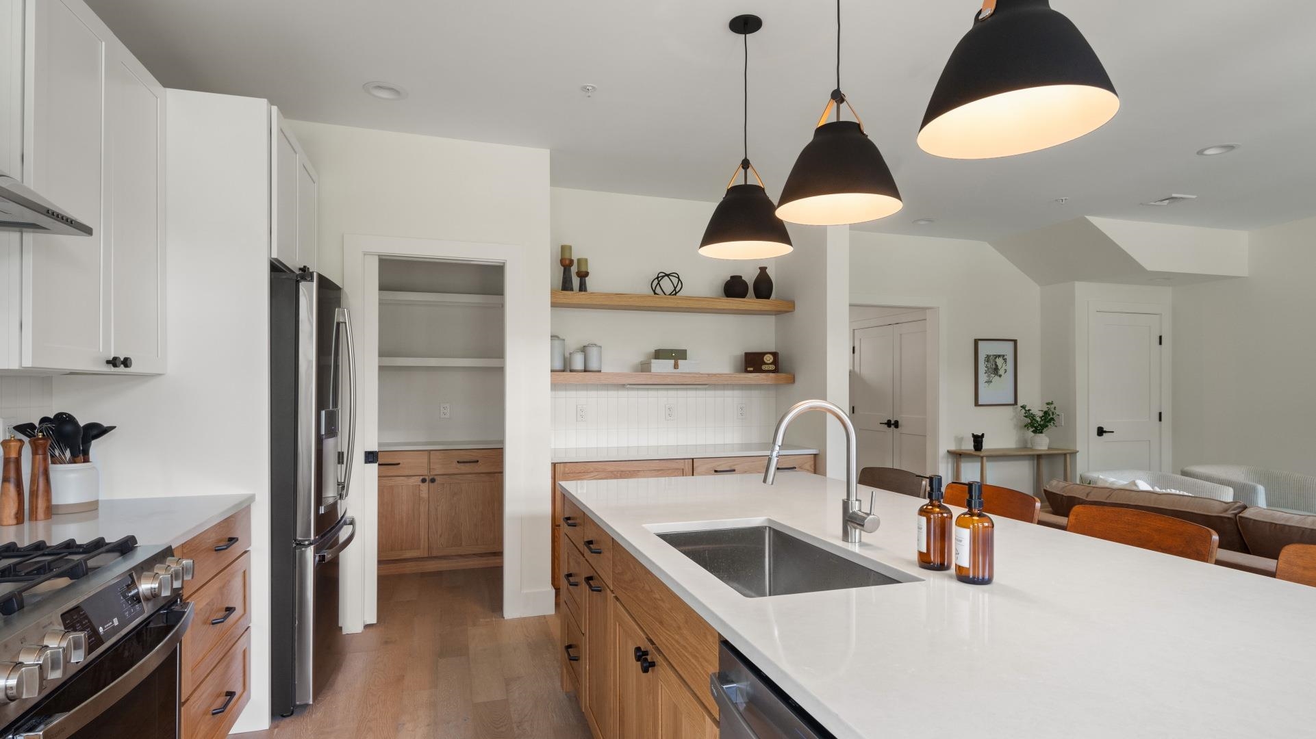 3148 Mountain Road, Unit B Stowe, VT 05672 - Photo 26 of 60