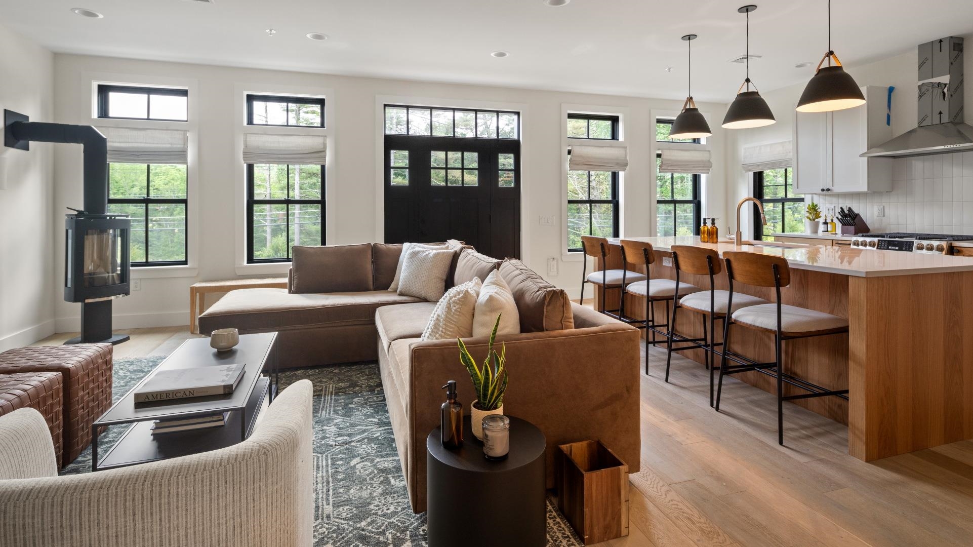 3148 Mountain Road, Unit B Stowe, VT 05672 - Photo 4 of 60