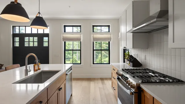 $1,599,000 | 3148 Mountain Road, Unit B, Stowe, VT 05672