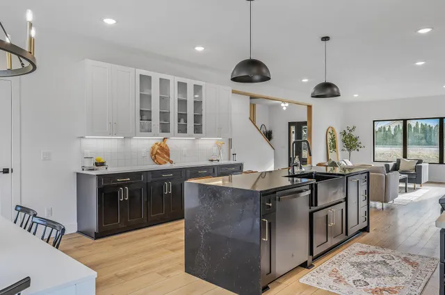 $685,000 | 9964 14th Circle Northeast, St. Michael, MN 55376