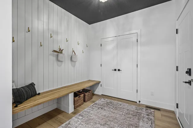 $685,000 | 9964 14th Circle Northeast, St. Michael, MN 55376