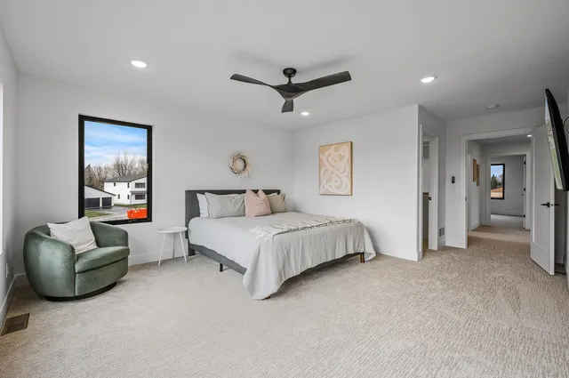 $685,000 | 9964 14th Circle Northeast, St. Michael, MN 55376