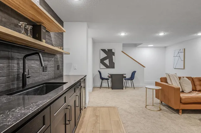 $685,000 | 9964 14th Circle Northeast, St. Michael, MN 55376