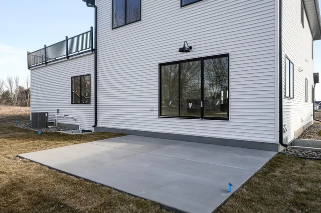 $685,000 | 9964 14th Circle Northeast, St. Michael, MN 55376