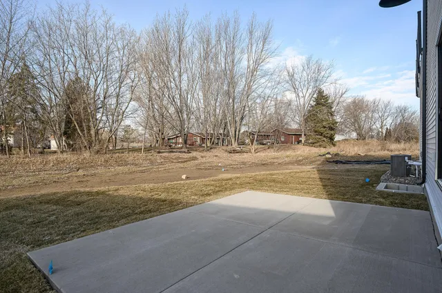 $685,000 | 9964 14th Circle Northeast, St. Michael, MN 55376