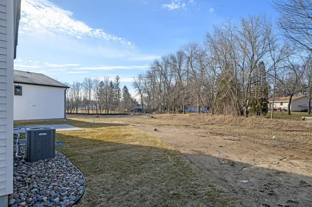 $685,000 | 9964 14th Circle Northeast, St. Michael, MN 55376