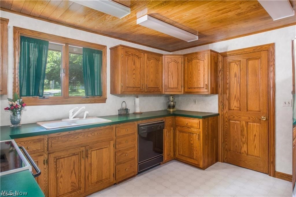9320 Knauf Road Canfield, OH 44406 - Photo 7 of 28 Gallery Image 7