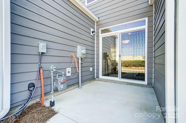 5548 Stafford Road, Unit 29 Charlotte, NC 28215 - Photo 5 of 38 Gallery Image 5