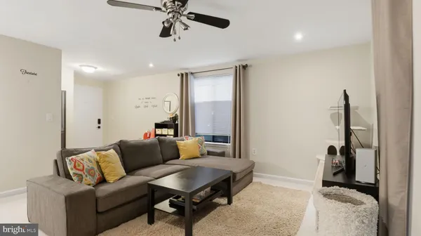 $265,000 | 13201 Chalet Place, Unit 9202, Germantown, MD 20874