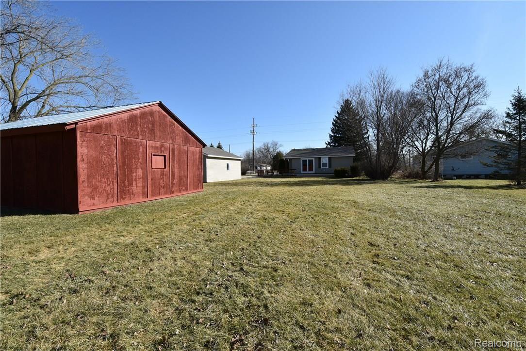 3062 Belsay Road Burton, MI 48519 - Photo 9 of 34 DSC_4384.JPG