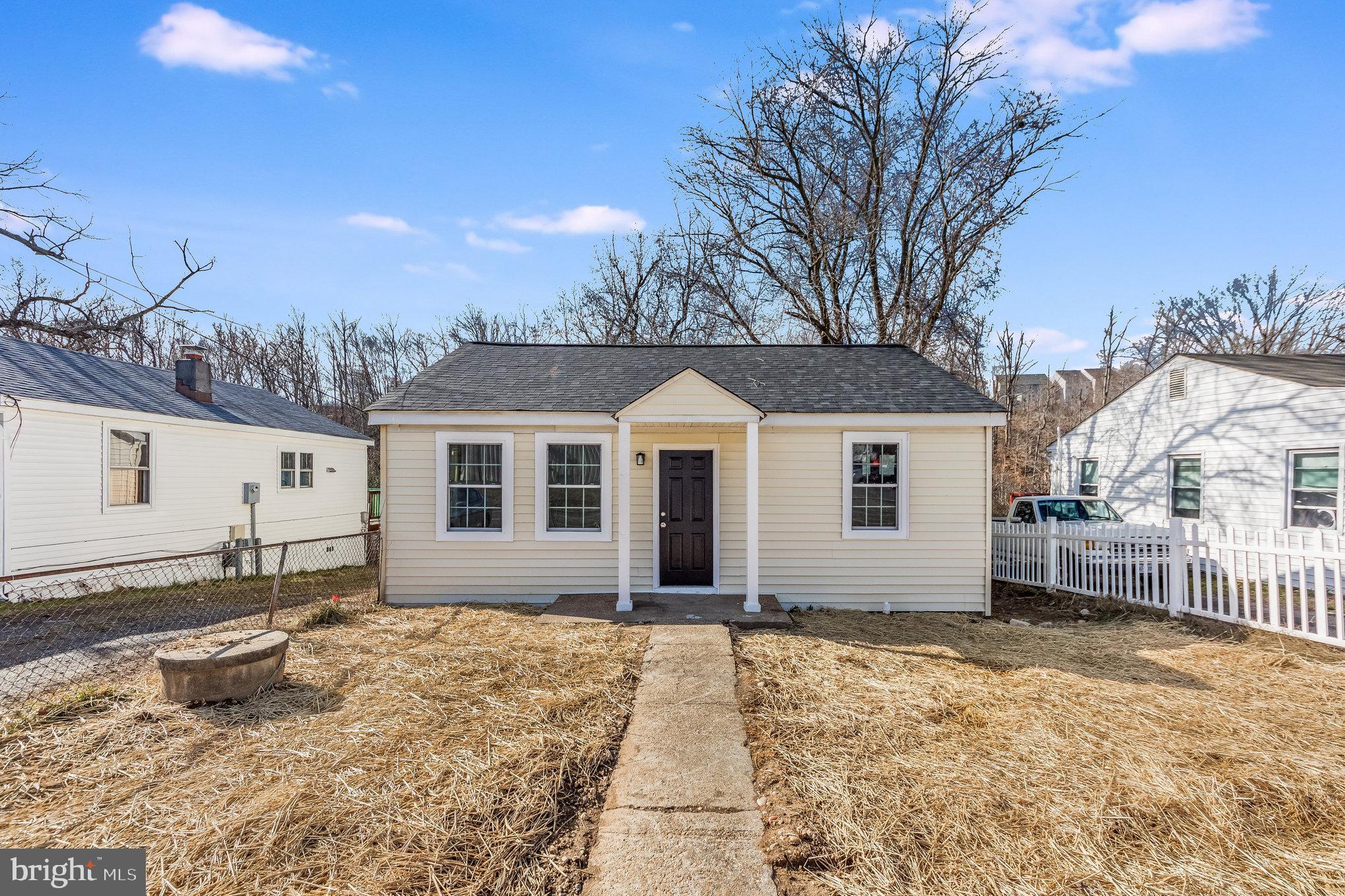 93 Truslow Road Fredericksburg, VA 22405 - Photo 2 of 24 Gallery Image 2