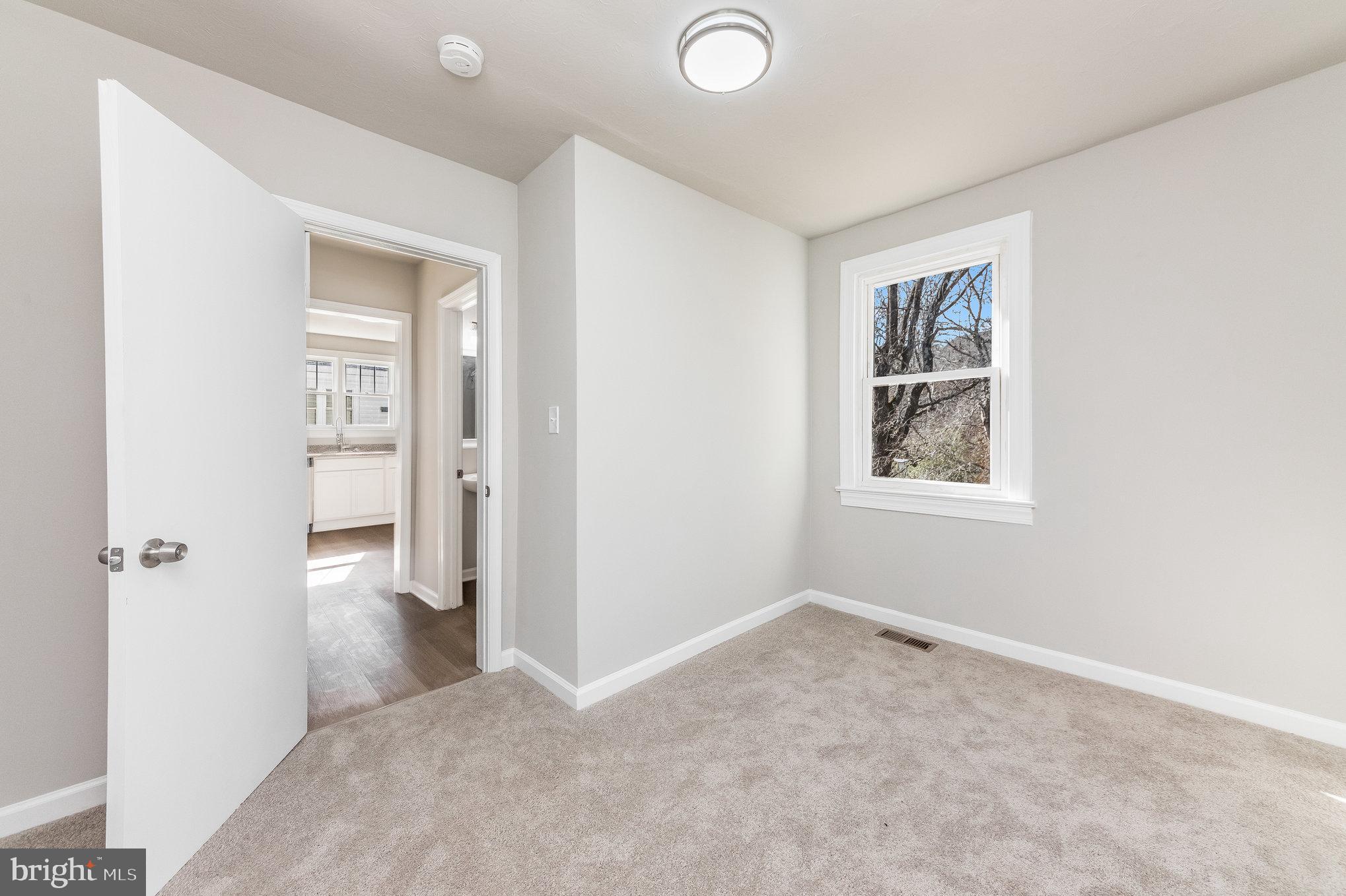 93 Truslow Road Fredericksburg, VA 22405 - Photo 9 of 24 Gallery Image 9