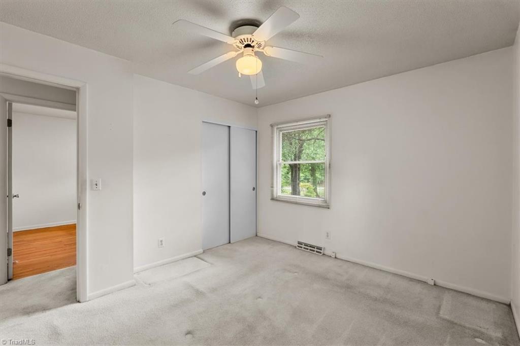 3404 Rolling Road High Point, NC 27265 - Photo 17 of 29