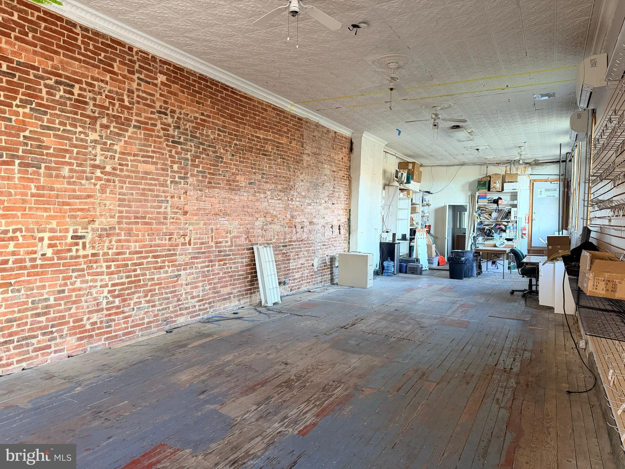 3252 Keswick Road Baltimore, MD 21211 - Photo 11 of 39 Main level open space