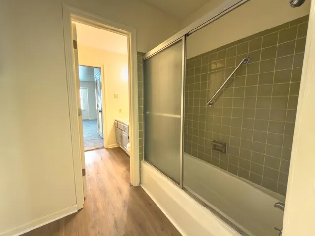 $1,300 | 806 King James Street Southwest, Unit D, Roanoke, VA 24014